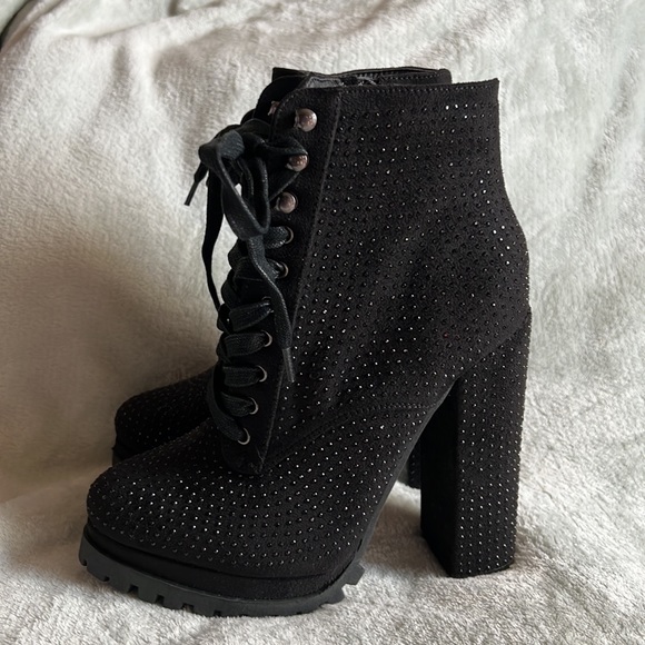 Black sparkly booties - Picture 2 of 10